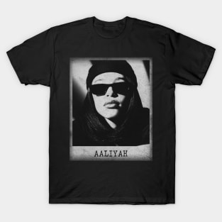 Aaliyah // Minimalist Fanart Tribute T-Shirt